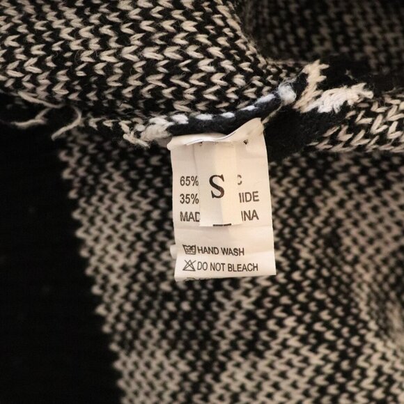 Women's Black/White Sz S Houndstooth Buttoned V-Neck Knit Sweater Cardigan - Picture 9 of 10